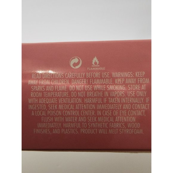 Olive & June Bye Bye Press-On Nail Polish Remover Kit w/caps, sponges, acetone - Picture 8 of 10